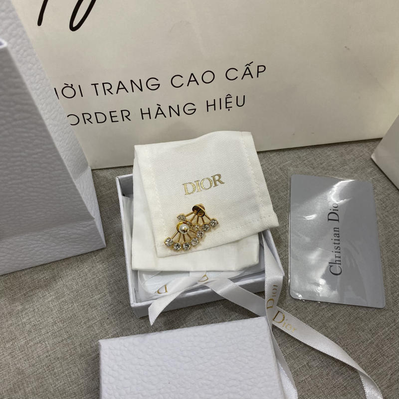 Bông tai Dior Fetit CD siêu cấp 1:1 trả khách 