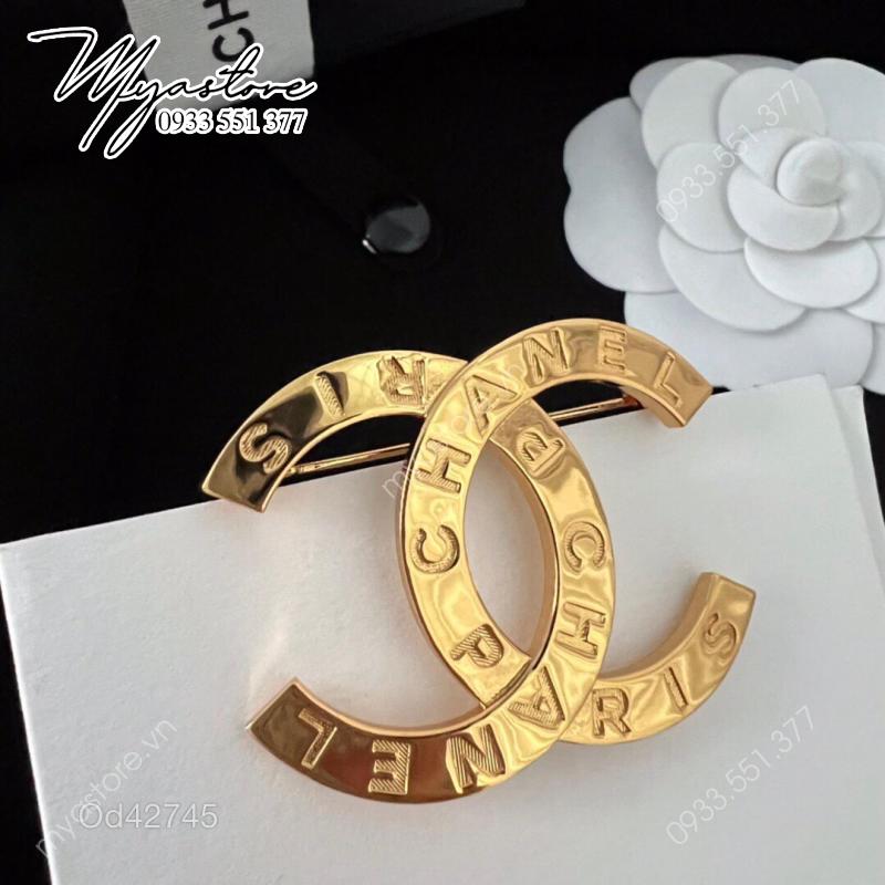 Cài áo Chanel siêu cấp