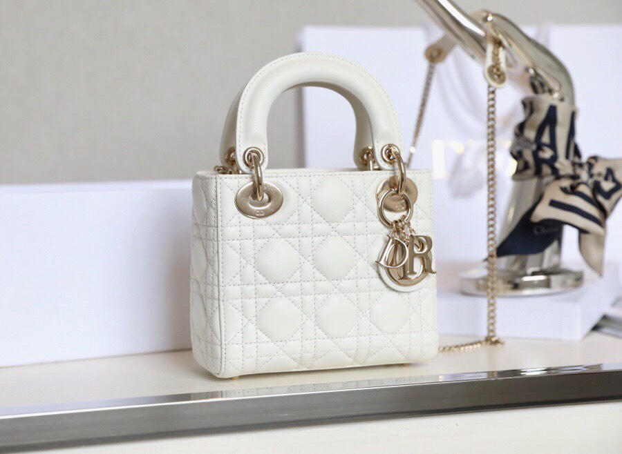 DIOR LADY ba lưới khóa men trắng ngọc trai siêu cấp size 17cm 3 ô, khoá vàng, khoá trắng