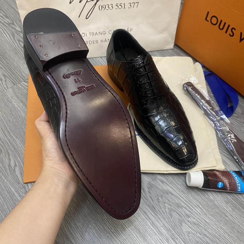 Giày nam Louis Vuitton siêu cấp về trả khách