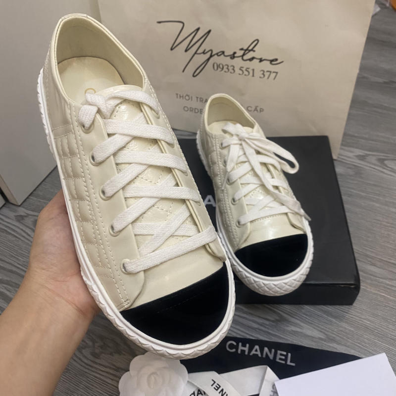 Giày nữ Chanel Plaid Velcro Sneakers siêu cấp về trả khách