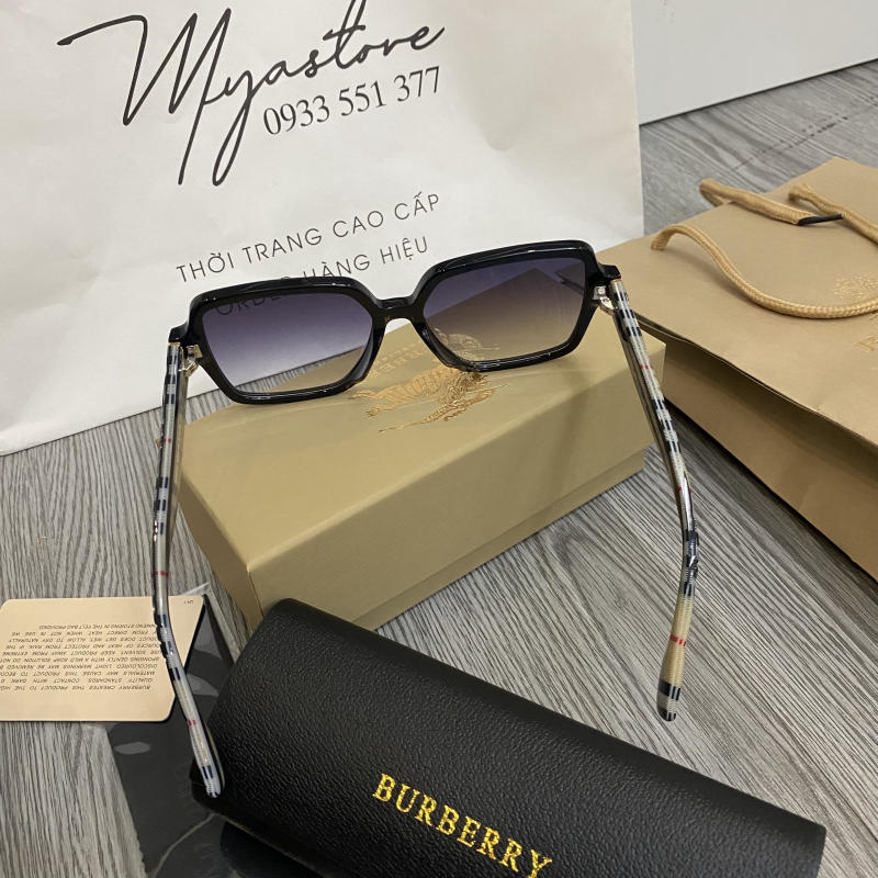 Mắt kính nam nữ Burberry siêu cấp 