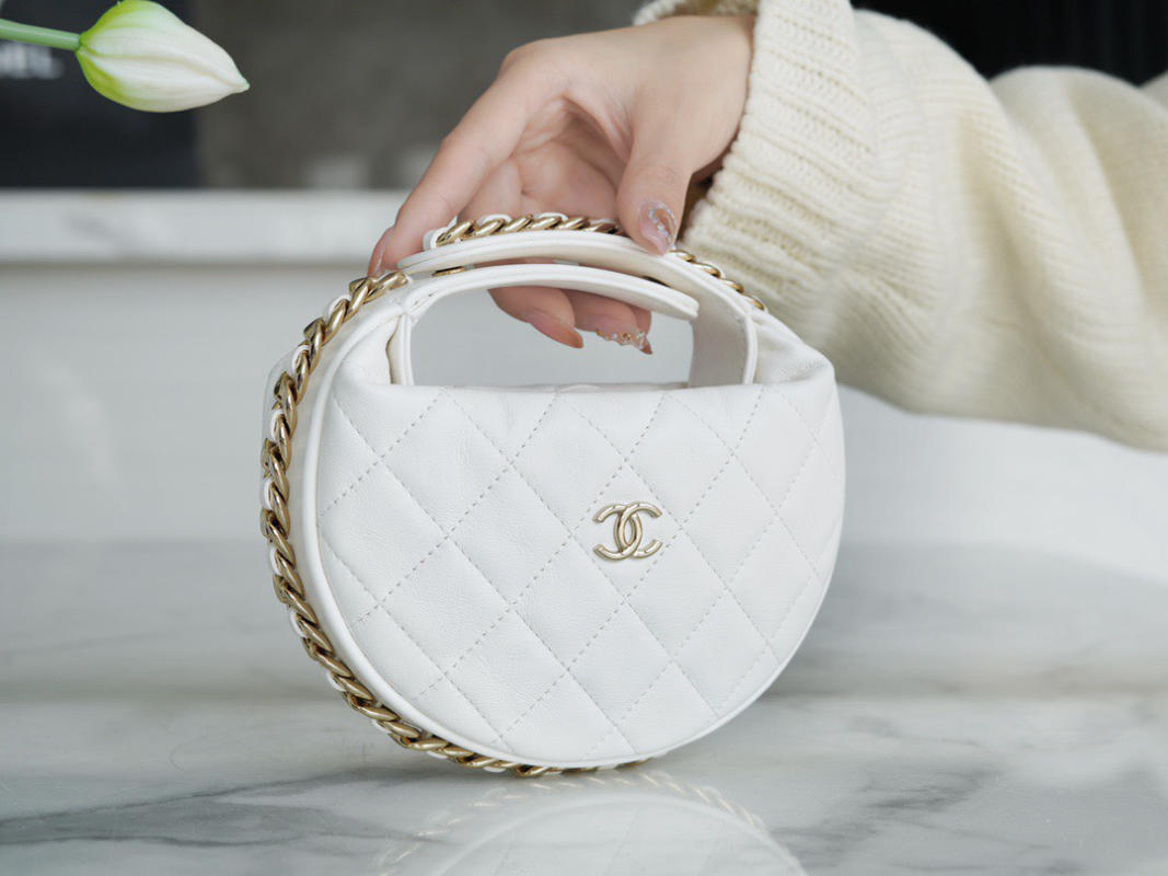 Túi Clutch Chanel 23C Hula Hoop Trắng Da Thật siêu cấp 1:1