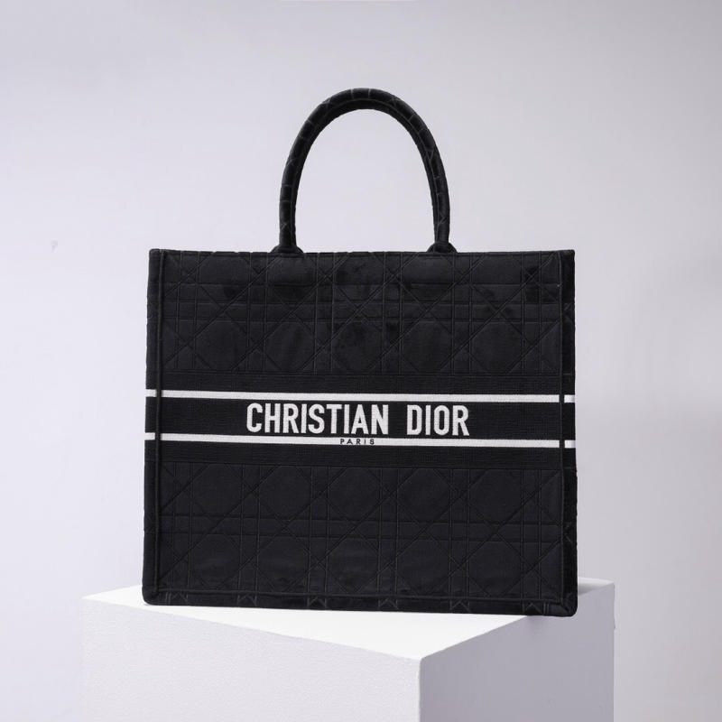 Túi Dior Book Tote màu đen