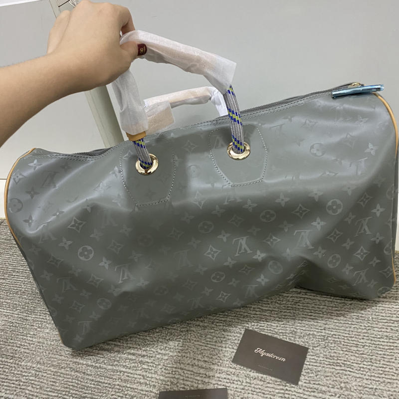 Túi du lịch Louis Vuiton KEEPALL siêu cấp trả khách