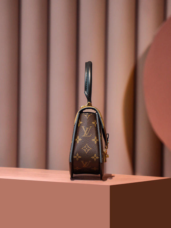 Túi Louis Vuitton TILSITT sê-ri M46548 phiên bản không cần kiểm định siêu cấp 1:1