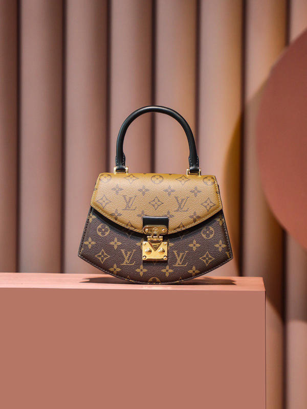 Túi Louis Vuitton TILSITT sê-ri M46548 phiên bản không cần kiểm định siêu cấp 1:1