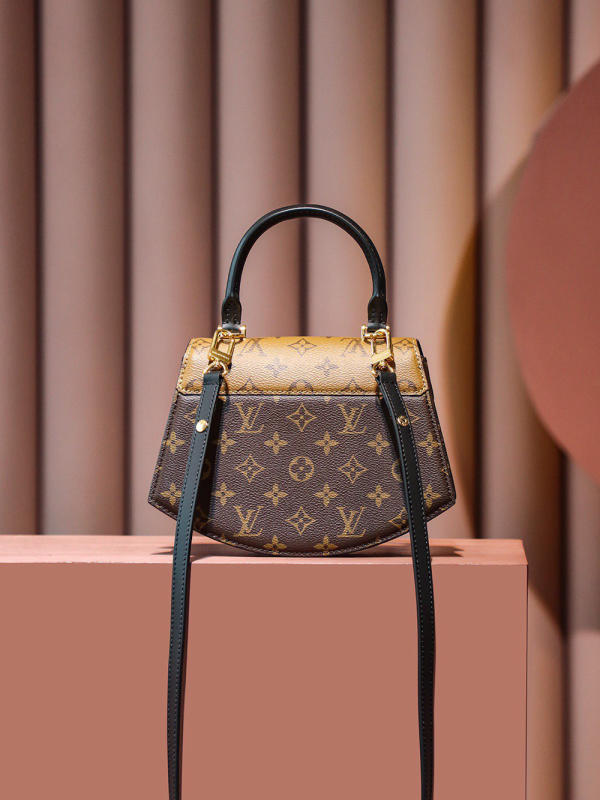 Túi Louis Vuitton TILSITT sê-ri M46548 phiên bản không cần kiểm định siêu cấp 1:1