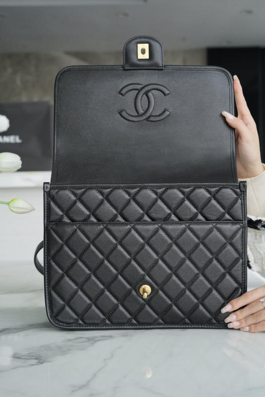 Túi xách Chanel 22K Black Caviar Messenger Backpack siêu cấp 1:1