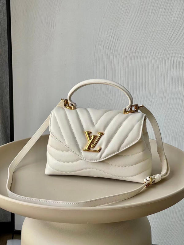 Túi xách Louis Vuitton Hold Me trắng siêu cấp 1:1