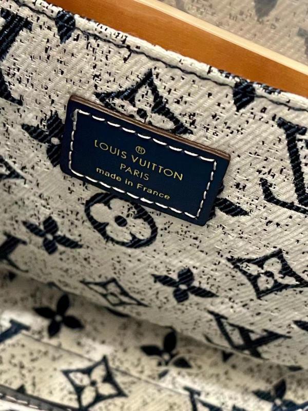 Túi xách nữ LV Louis Vuitton Onthego siêu cấp