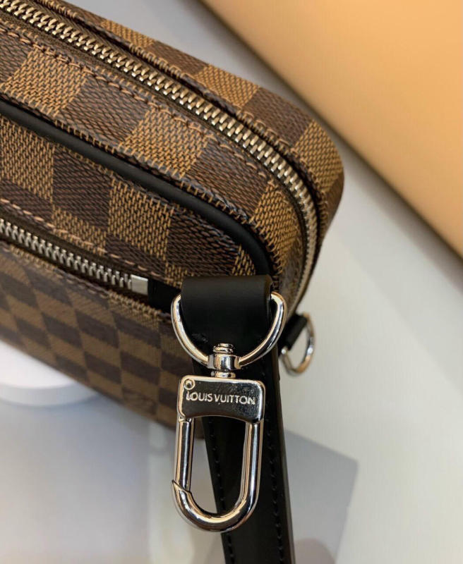 Ví nam LV Louis Vuitton siêu cấp trả khách