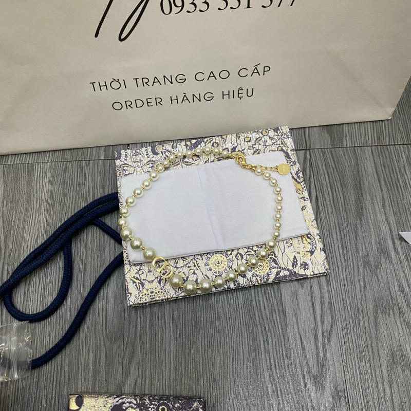 Vòng tay Dior ngọc trai siêu cấp về trả khách