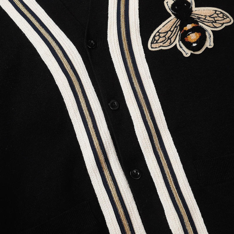 Áo khoác nam Wool Cardigan With Bee Appliqué siêu cấp có sẵn