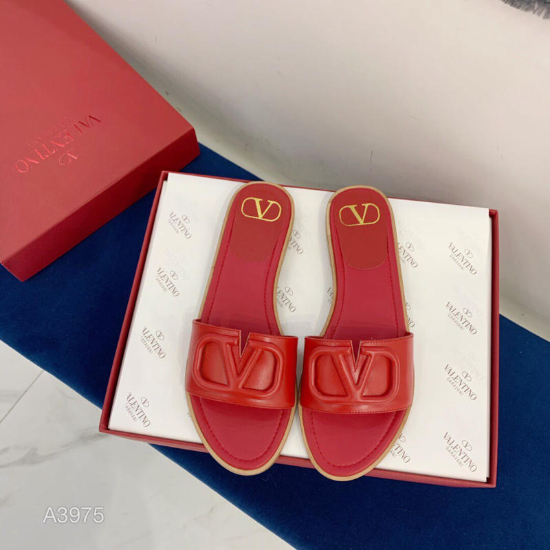  Dép đế bệt Valentino V-buckle mới siêu cấp 