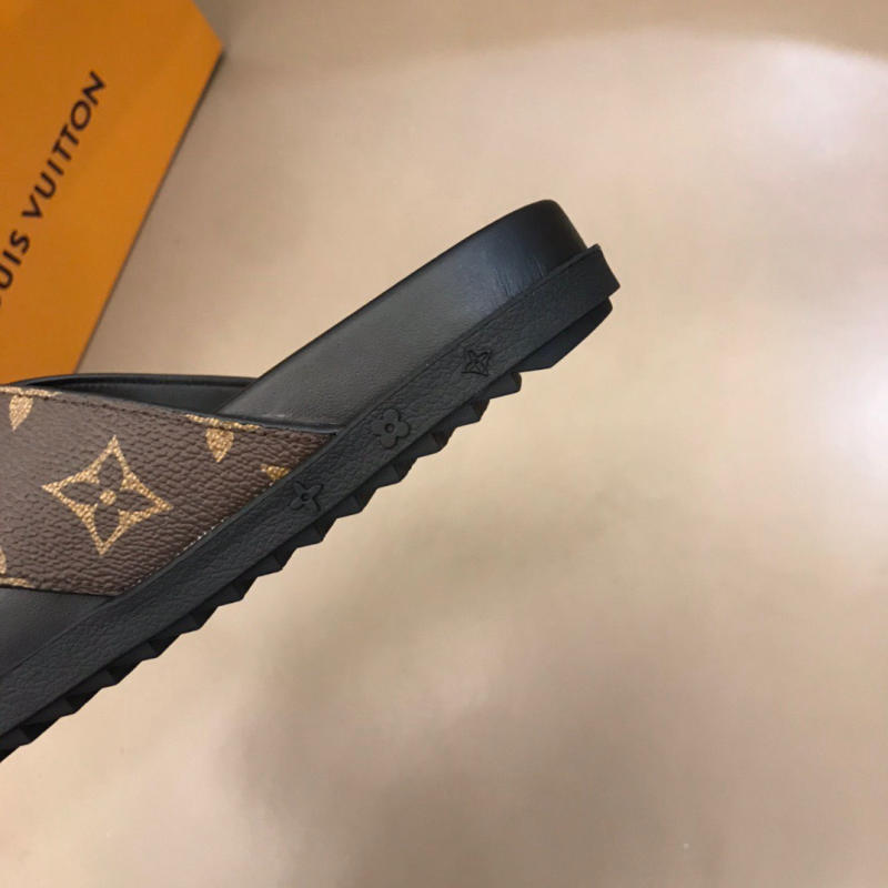 Dép nam Louis Vuitton da màu nâu siêu cấp 1:1