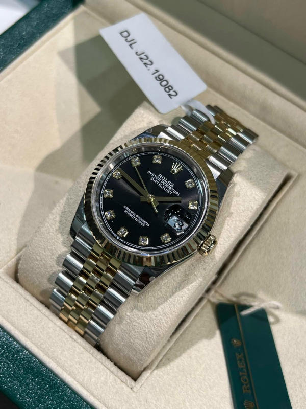 Đồng hồ Rolex date just black dial siêu cấp 1:1