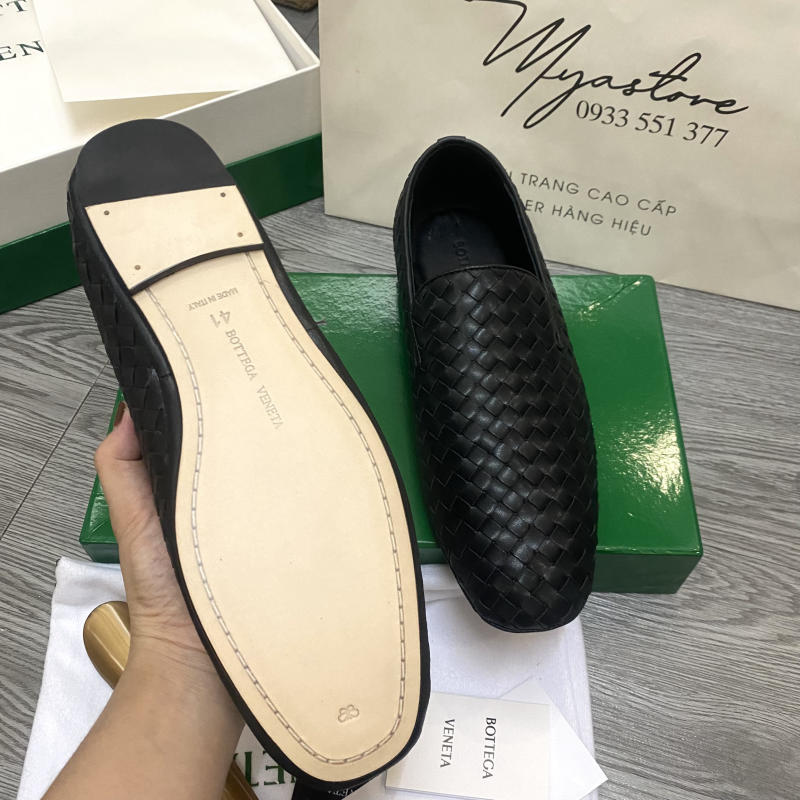 Giày BottegaVeneta Intrecciato Calf Slipper về trả khách