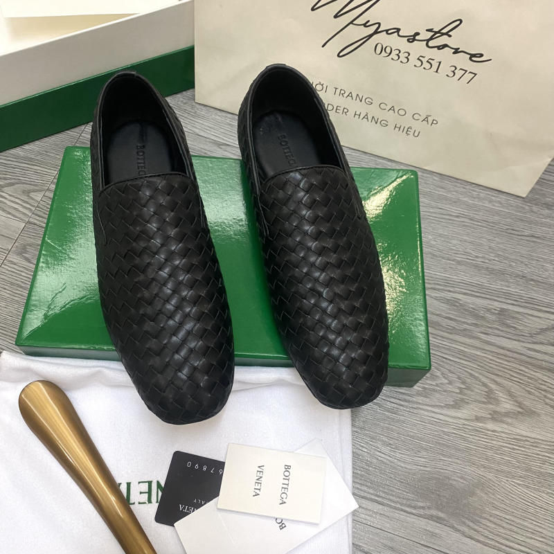 Giày BottegaVeneta Intrecciato Calf Slipper về trả khách