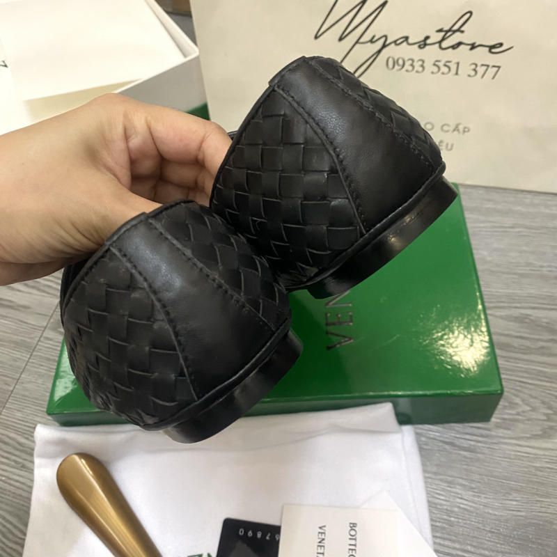 Giày BottegaVeneta Intrecciato Calf Slipper về trả khách