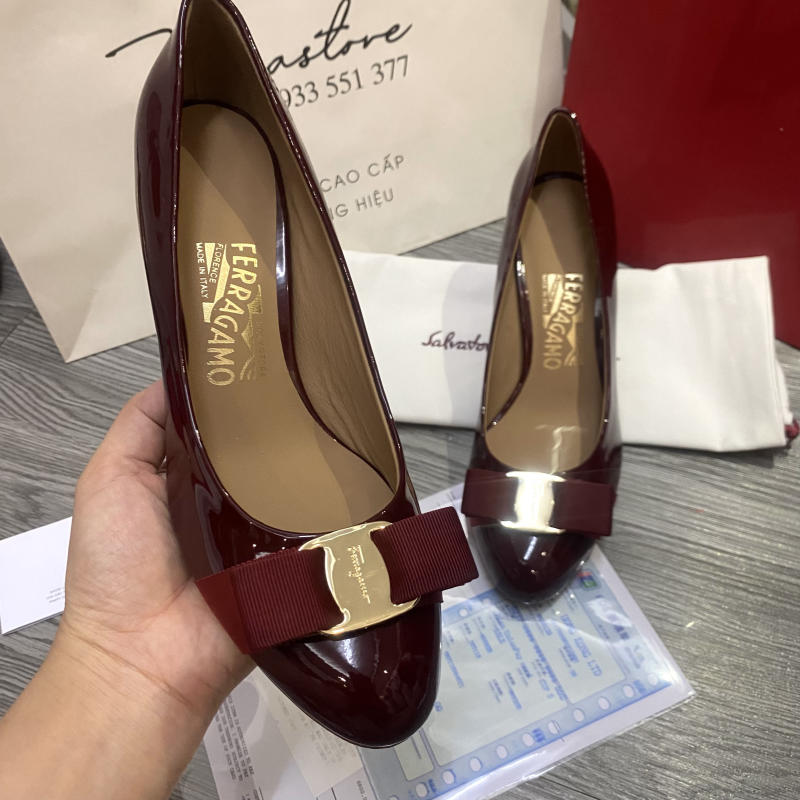 Giày cao gót Salvastore Ferragamo màu đỏ siêu cấp về trả khách 