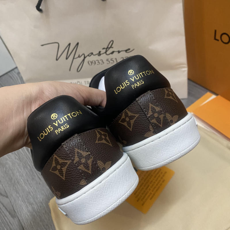 Giày LOUIS VUITTON LUXEMBOURG MONOGRAM CANVAS về trả khách