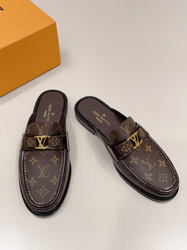 Giày sục nam Louis Vuitton họa tiết cổ điển màu nâu siêu cấp 1:1