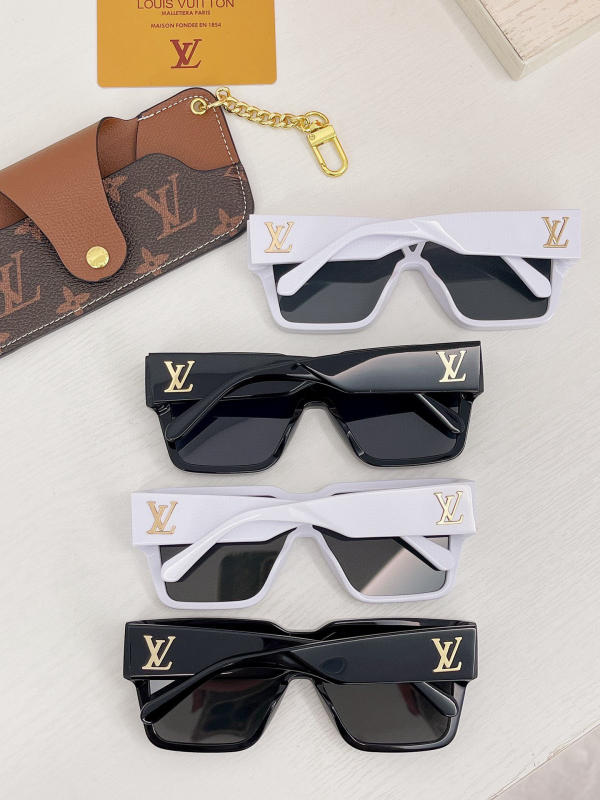 Kính mát Louis Vuitton mẫu vuông siêu cấp 1:1