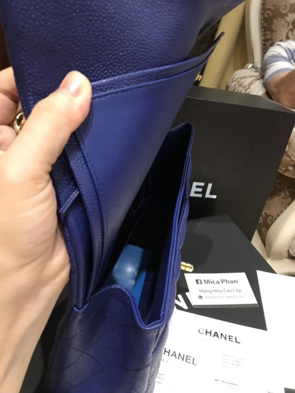 Túi Chanel Classic 30cm like auth màu xanh dương trả khách