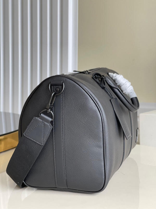 Túi du lịch LV keepall bandoulière 40 màu đen