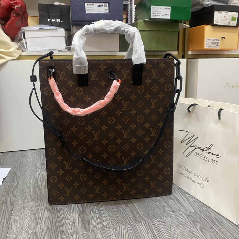 Túi Louis Vuitton Sac Plat siêu cấp về trả khách