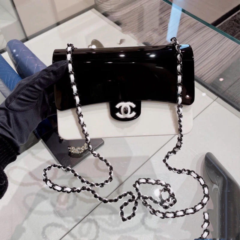 Top 2 mẫu túi Chanel nhựa hot nhất hiện nay  Shoptuihanghieucom