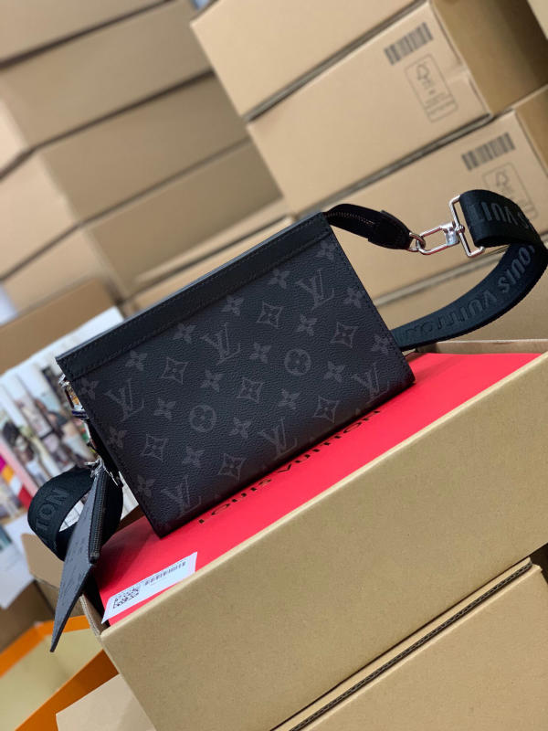 Túi xách nam Louis Vuitton Premium M siêu cấp 1:1