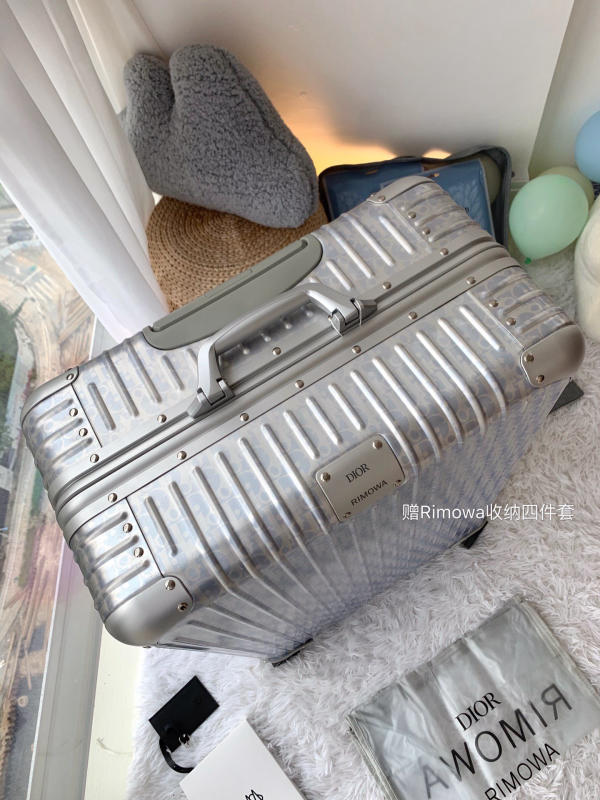 Vali du lịch Dior x Rimowa siêu cấp 1:1