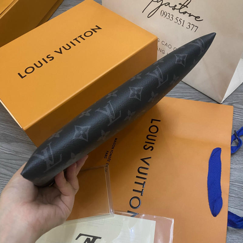 Ví nam Louis Vuitton họa tiết cổ điển siêu cấp về trả khách
